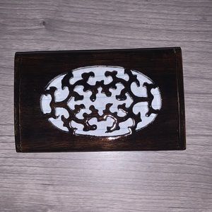 Wooden Desk to Pocket Convertible Business Card Holder: Deep Brown Filigree
